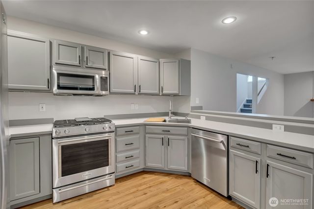 25608 Cumberland Way, Black Diamond, WA 98010