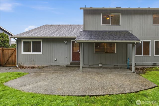 25608 Cumberland Way, Black Diamond, WA 98010