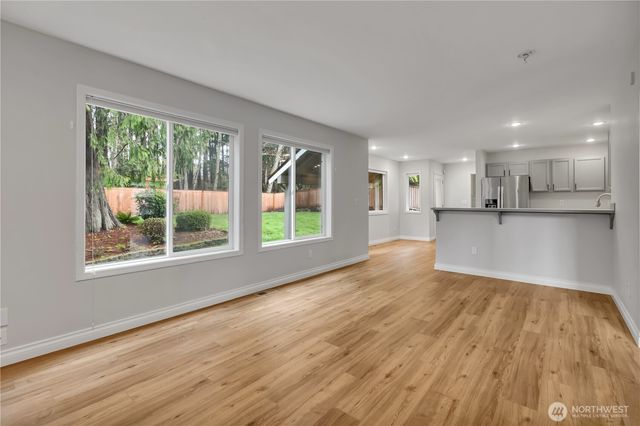25608 Cumberland Way, Black Diamond, WA 98010