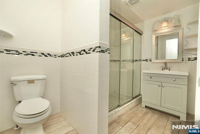 325-327 N 11th Street, Newark, NJ 07107