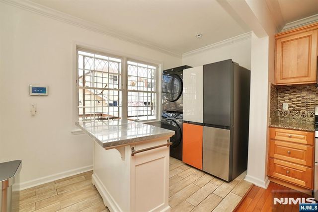 325-327 N 11th Street, Newark, NJ 07107