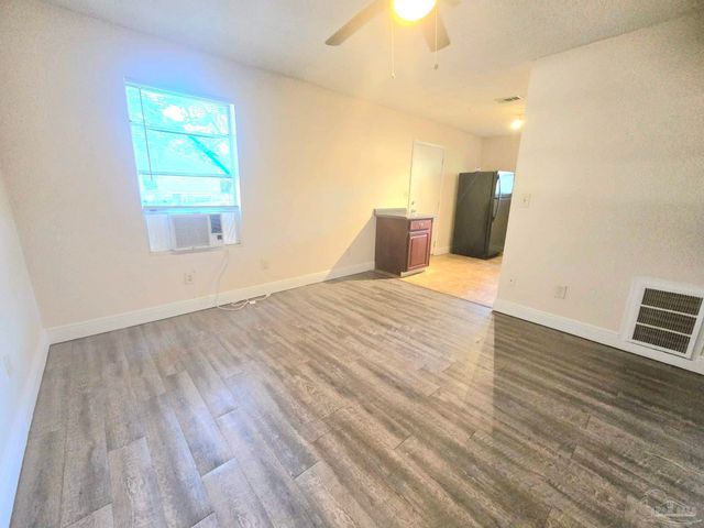 1731 Knight Dr, Pensacola, FL 32505