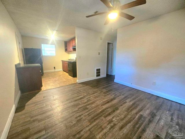 1731 Knight Dr, Pensacola, FL 32505