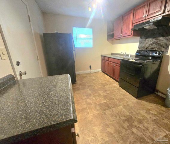 1731 Knight Dr, Pensacola, FL 32505