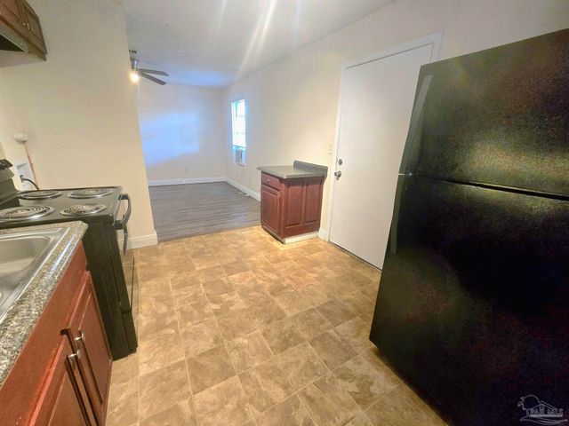 1731 Knight Dr, Pensacola, FL 32505