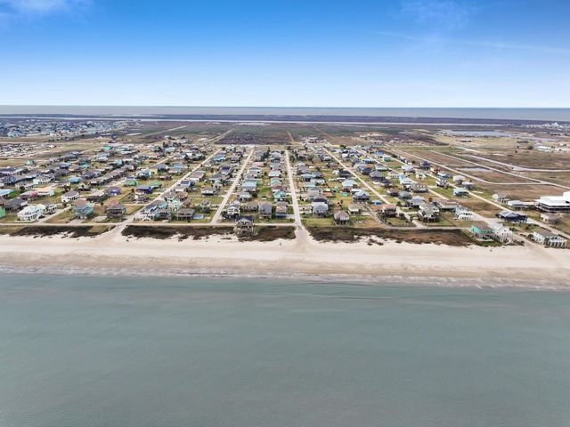 857 Wommack, Crystal Beach, TX 77650
