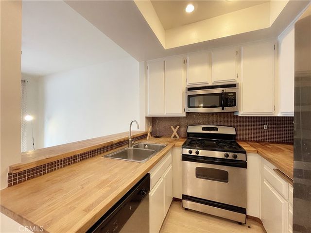 314 Monterey Road 23, South Pasadena, CA 91030