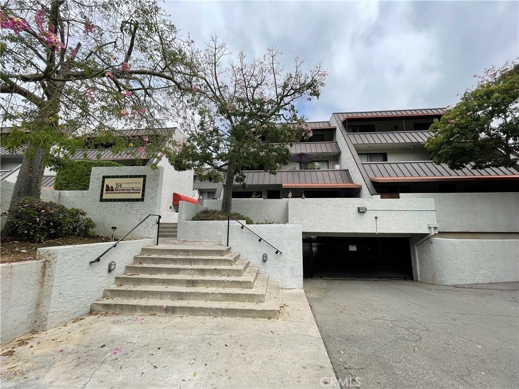 314 Monterey Road 23, South Pasadena, CA 91030