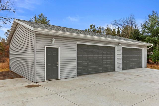 352 Quiet Waters Trail, Nekoosa, WI 54457