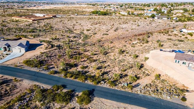 3370 Cerritos Lane, Kingman, AZ 86401