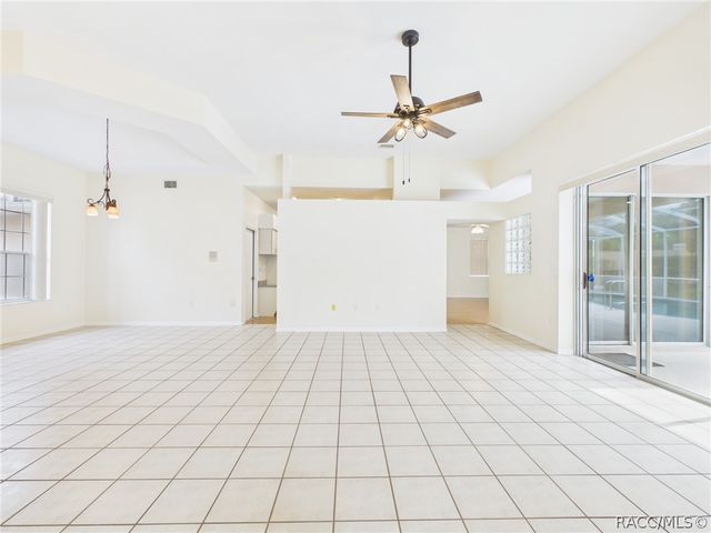 578 E Foresthill Place, Hernando, FL 34442