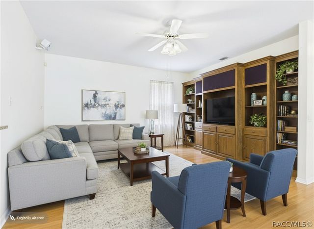 578 E Foresthill Place, Hernando, FL 34442