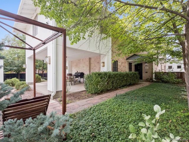 301 S Vine Street, Denver, CO 80209