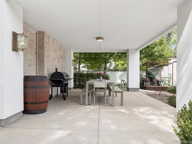 301 S Vine Street, Denver, CO 80209