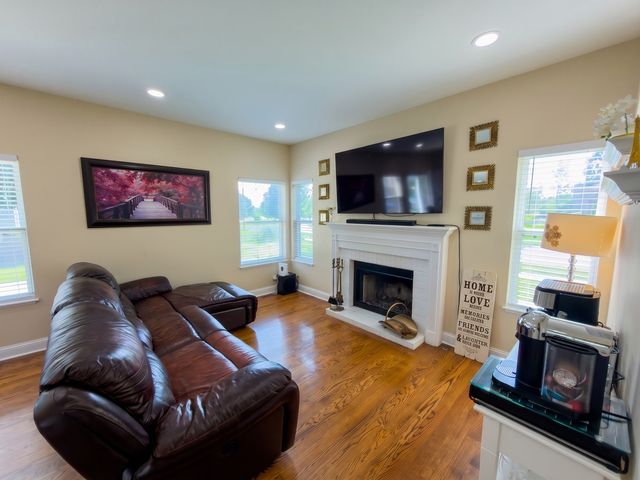 259 Haywood Drive, Round Lake, IL 60073