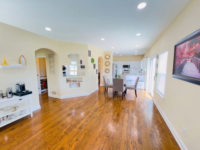 259 Haywood Drive, Round Lake, IL 60073