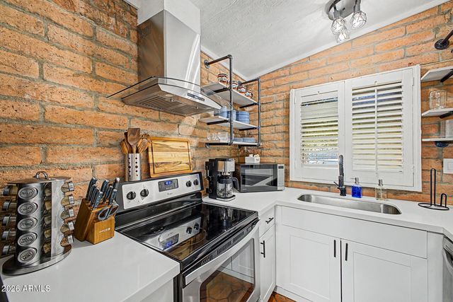 3046 N 32ND Street 338, Phoenix, AZ 85018