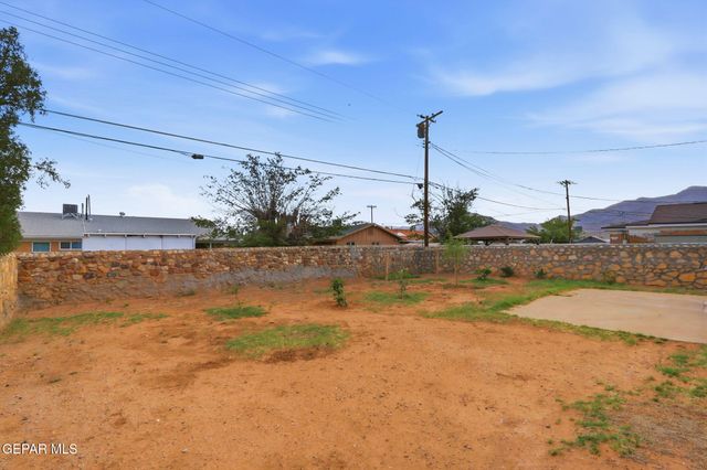 5620 Calgary Avenue, El Paso, TX 79924