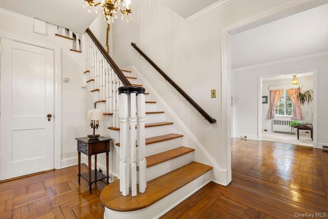 686 Forest Avenue, Larchmont, NY 10538