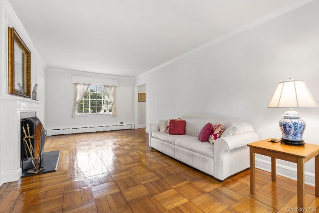 686 Forest Avenue, Larchmont, NY 10538