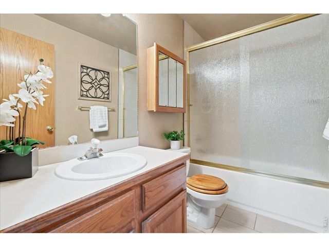 1003 Medicine Man Ct, Windsor, CO 80550