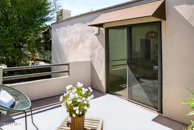 4261 Las Virgenes Road 2, Calabasas, CA 91302