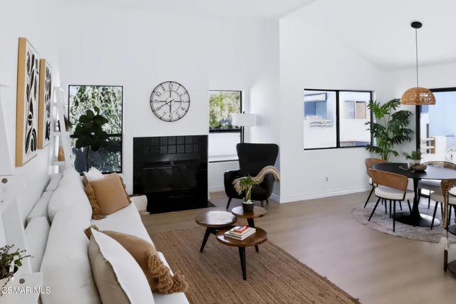 4261 Las Virgenes Road 2, Calabasas, CA 91302