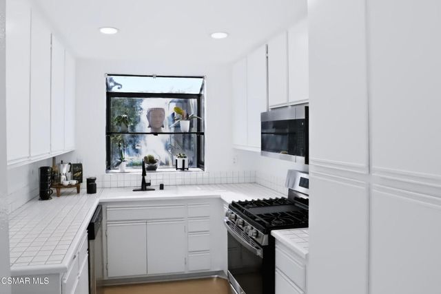 4261 Las Virgenes Road 2, Calabasas, CA 91302