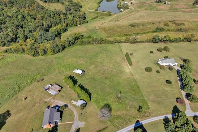 6 Bramlett RD, Moneta, VA 24121