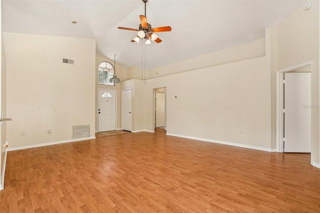 615 OAKPOINT CIRCLE, Davenport, FL 33837