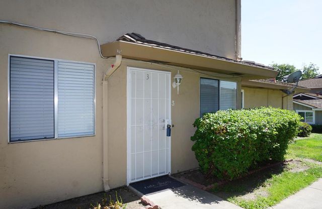 902 Gilchrist Walkway 3, San Jose, CA 95133