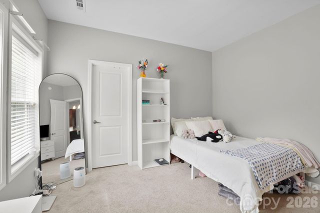 127 Cairens Ridge Drive, Mills River, NC 28759