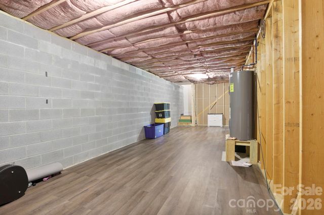 127 Cairens Ridge Drive, Mills River, NC 28759