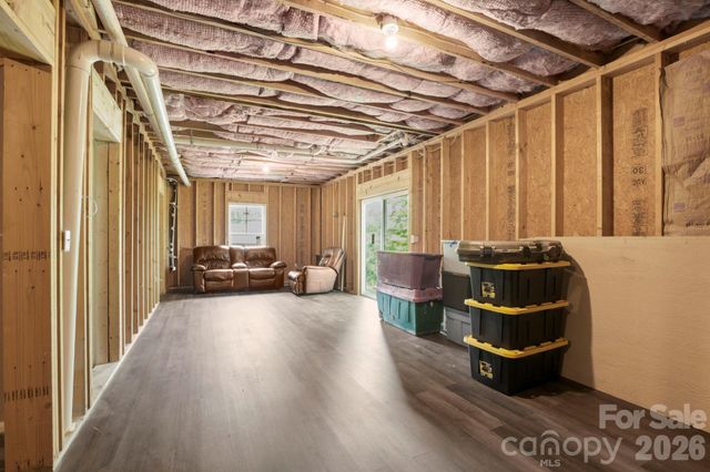 127 Cairens Ridge Drive, Mills River, NC 28759