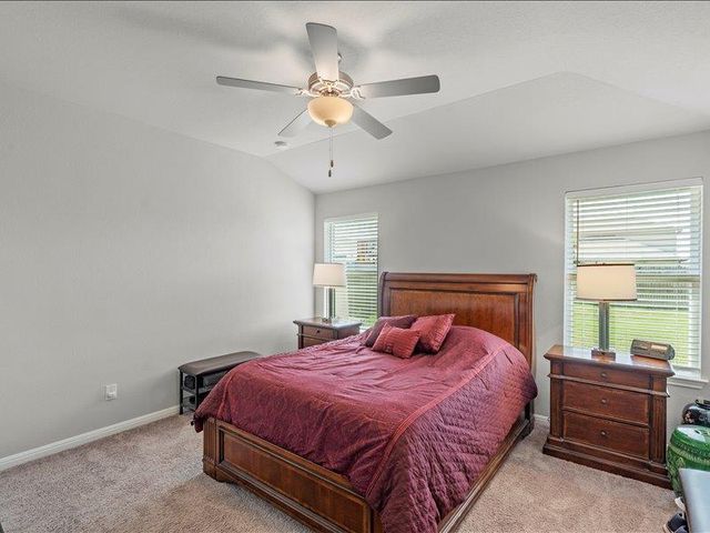 200 Grapefruit RD, Hutto, TX 78634