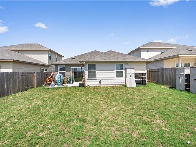 200 Grapefruit RD, Hutto, TX 78634