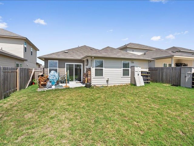 200 Grapefruit RD, Hutto, TX 78634