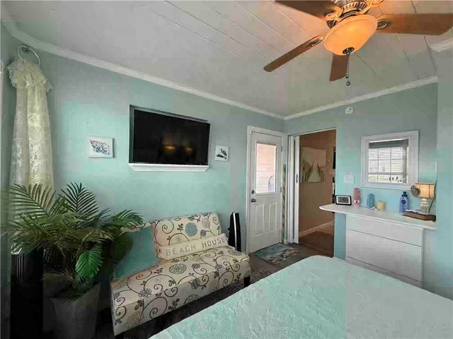 85 Augusta Circle, Aransas Pass, TX 78336