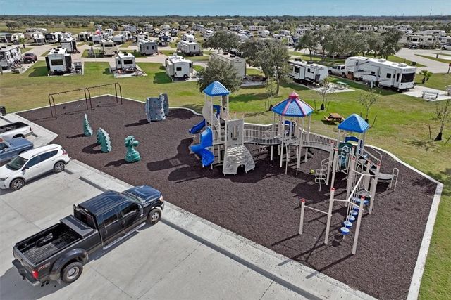 85 Augusta Circle, Aransas Pass, TX 78336