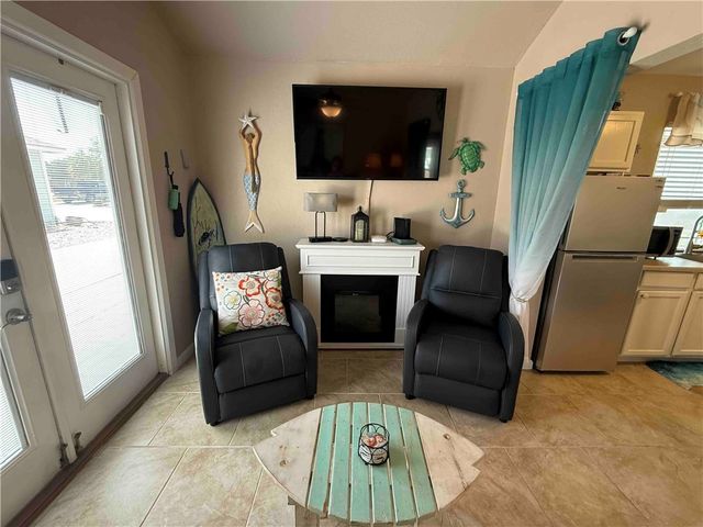 85 Augusta Circle, Aransas Pass, TX 78336