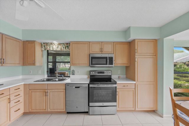 3971 Schooner Pointe Drive 201, Jupiter, FL 33477