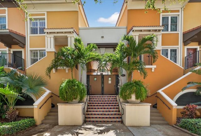 200 4TH AVENUE S 200, St Petersburg, FL 33701