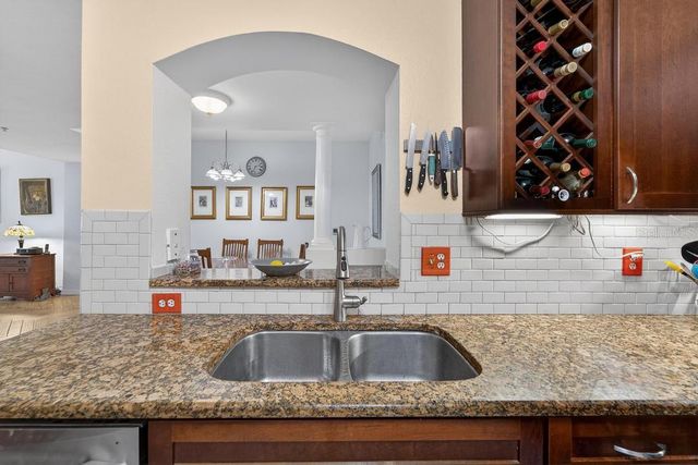 200 4TH AVENUE S 200, St Petersburg, FL 33701