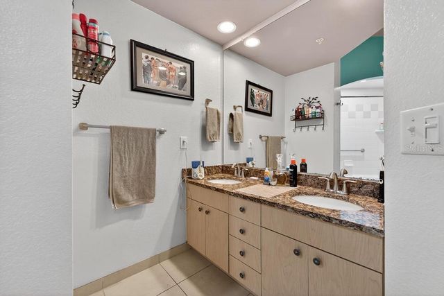 200 4TH AVENUE S 200, St Petersburg, FL 33701