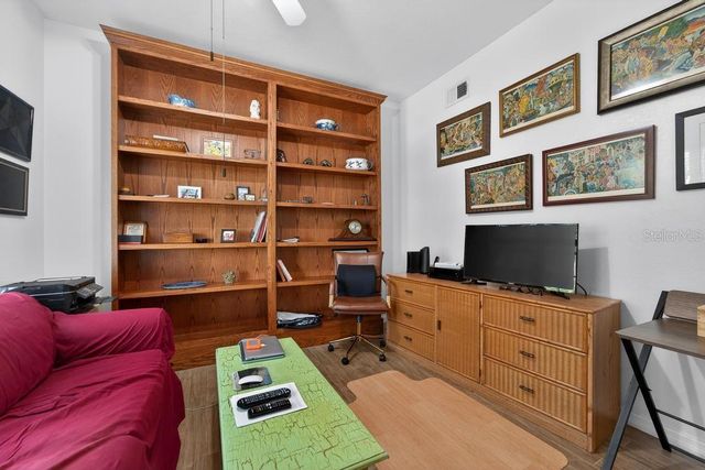 200 4TH AVENUE S 200, St Petersburg, FL 33701