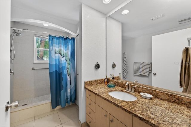 200 4TH AVENUE S 200, St Petersburg, FL 33701