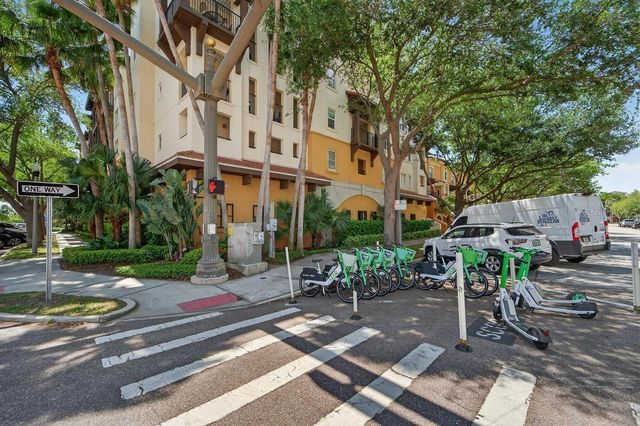 200 4TH AVENUE S 200, St Petersburg, FL 33701