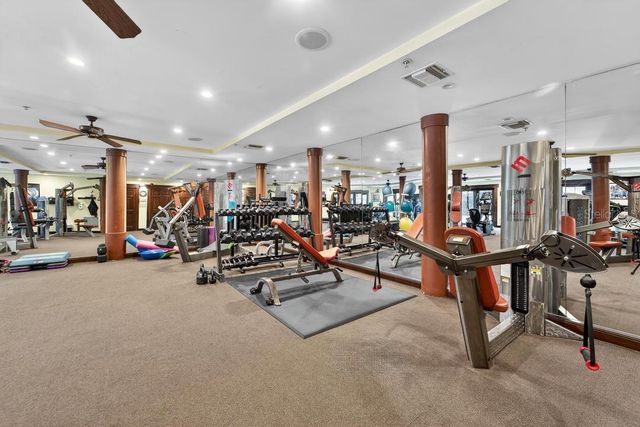 200 4TH AVENUE S 200, St Petersburg, FL 33701