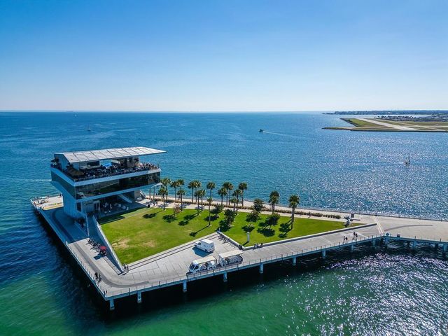 200 4TH AVENUE S 200, St Petersburg, FL 33701