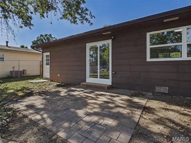 404 Anita Drive, Fairview Heights, IL 62208
